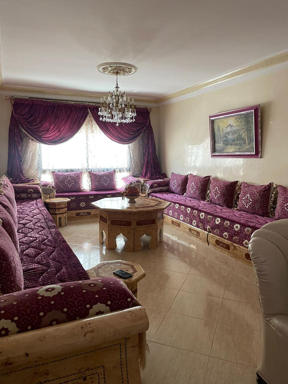 شقة للكراء بمركز الاستقبال