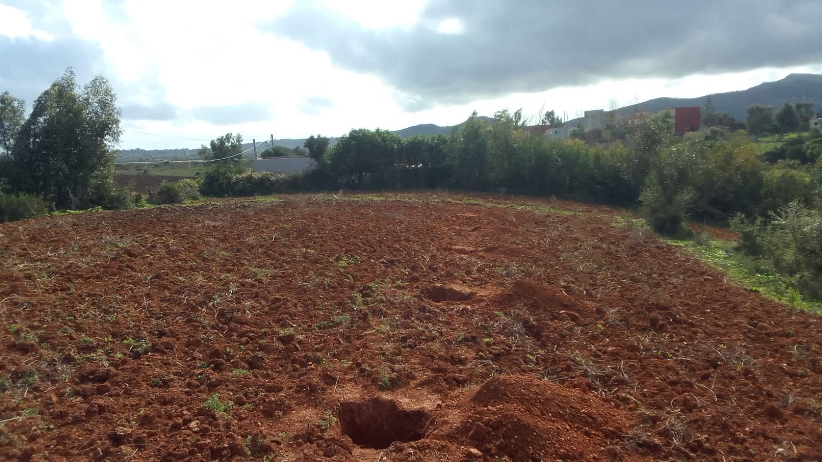 أرض 2700 متر للبيع