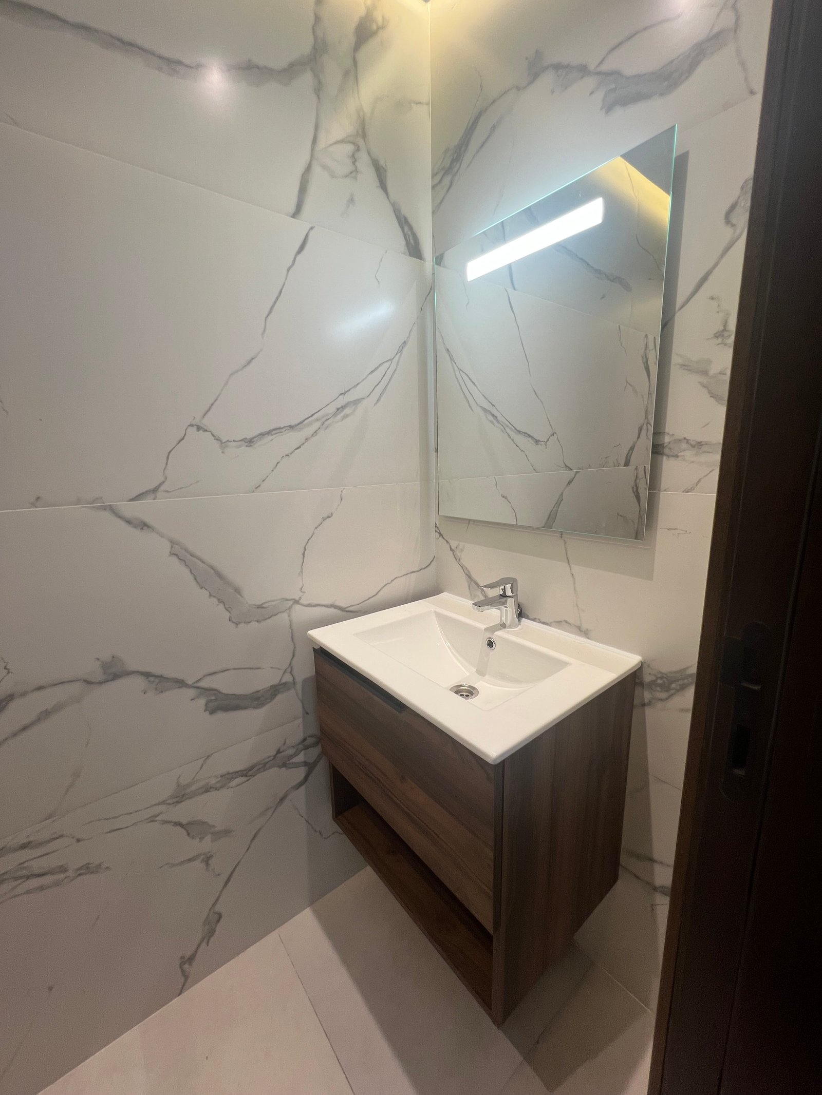 Appartement luxe à mdiq avec piscine